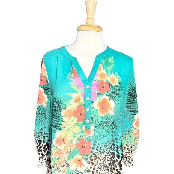 Soft Surroundings Tropical Top Size MP - Picture 2 of 9